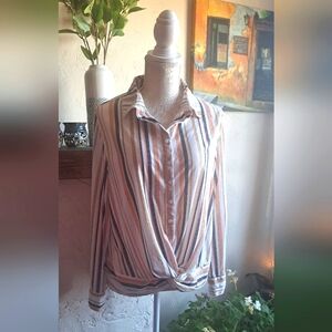 Women's Long-Sleeve Button-Down Shirt